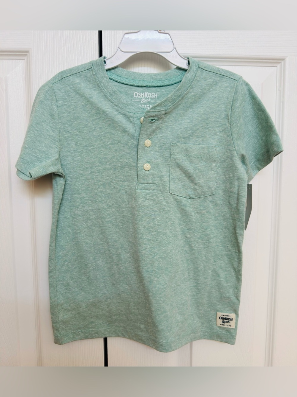 Brand new OshKosh B'gosh Boys' Short Sleeve Henley Pocket Tee size 5T